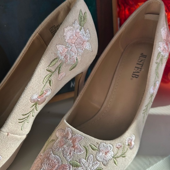 JustFab Floral Embroidered Women's Heels - Cream - Picture 11 of 16